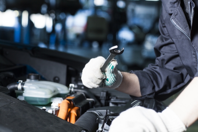 ボンネット作業S